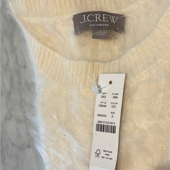 J Crew Small brushed cashmere shrunken cable knit crew neck sweater ivory - Picture 3 of 4